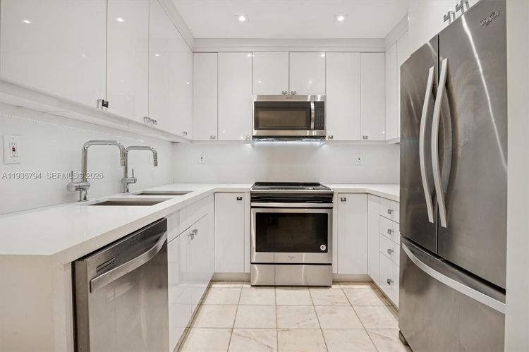 Vendome Place #403 image #7