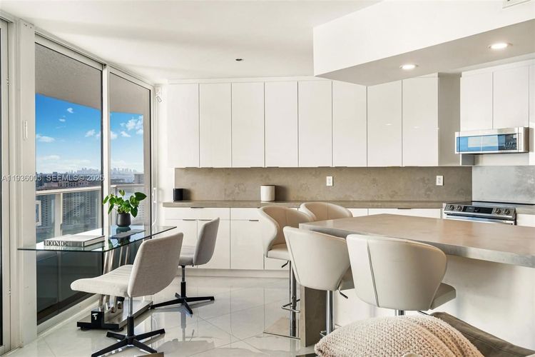 Oceania III #2438 image #24