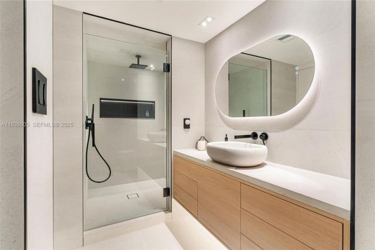 Oceania III #2438 image #30