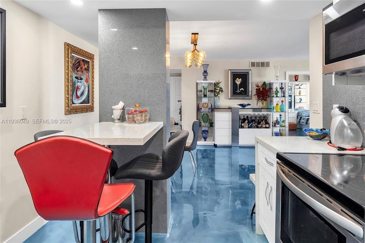 Plaza Towers North #1709 image #12