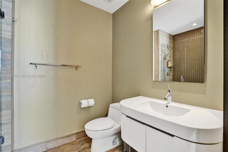 Trump Tower 3 #2201 image #35