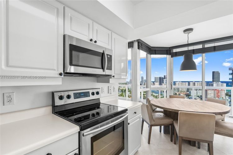 North Tower at The Point #3001 image #14