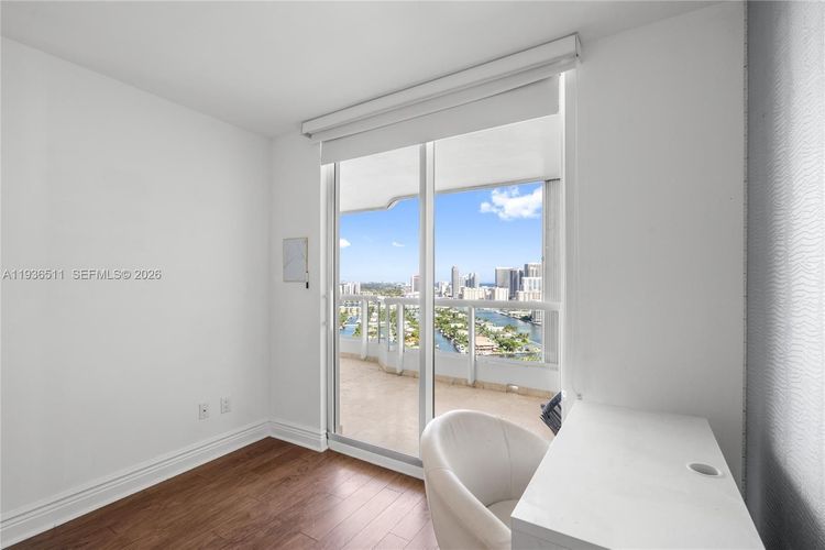 North Tower at The Point #3001 image #37