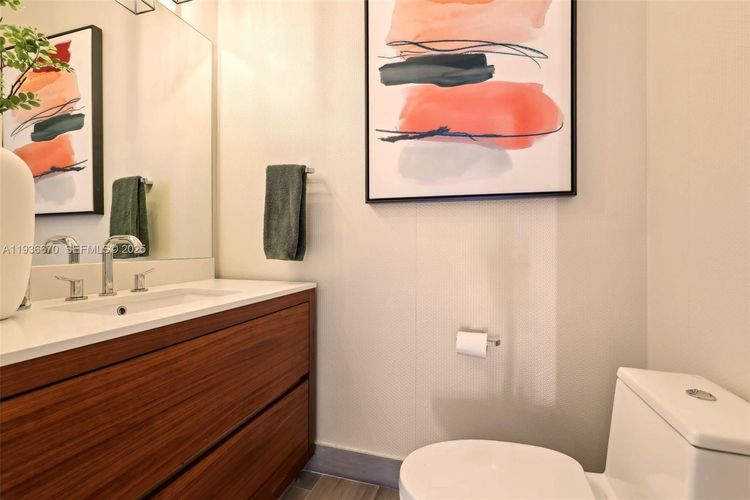 The Fairchild #309 image #12