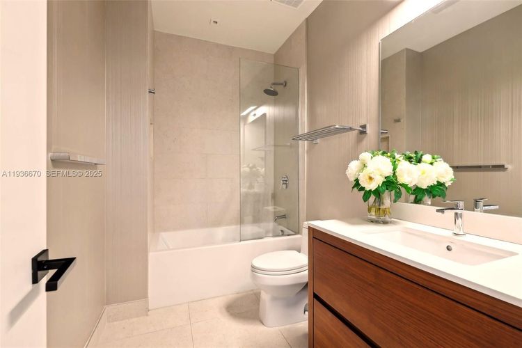 The Fairchild #309 image #21