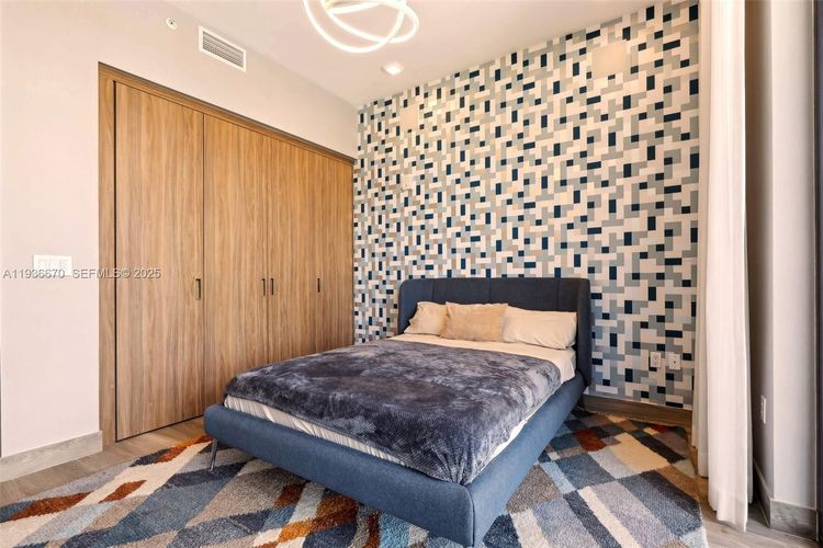 The Fairchild #309 image #24