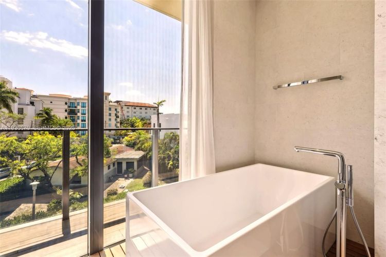 The Fairchild #309 image #27