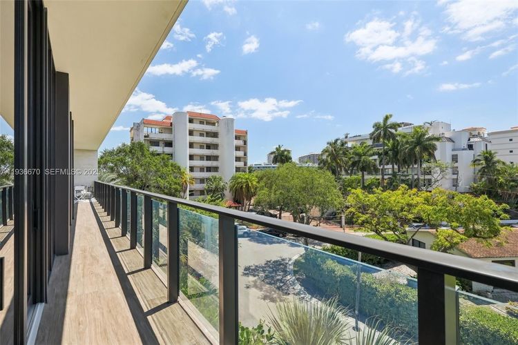 The Fairchild #309 image #38