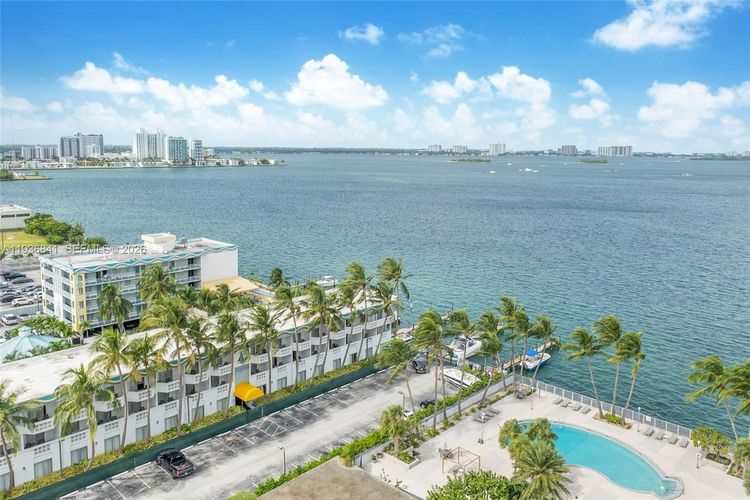 Kennedy House #15N image #18