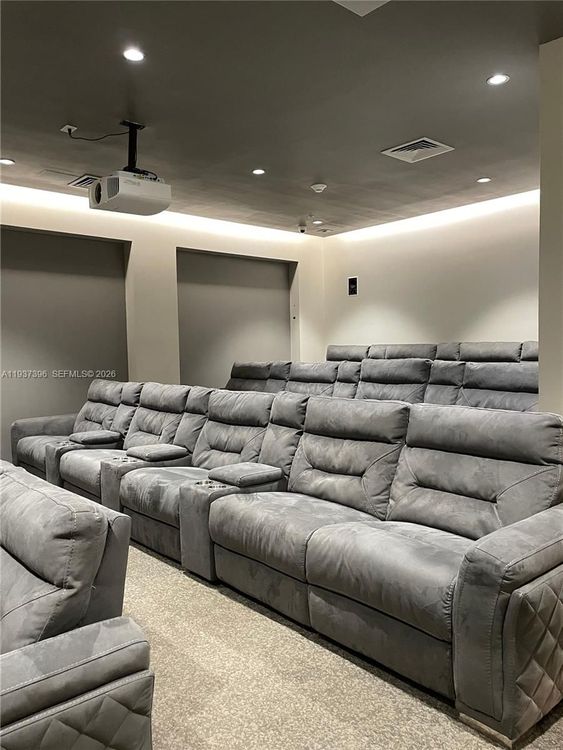 Harbour House #727 image #17