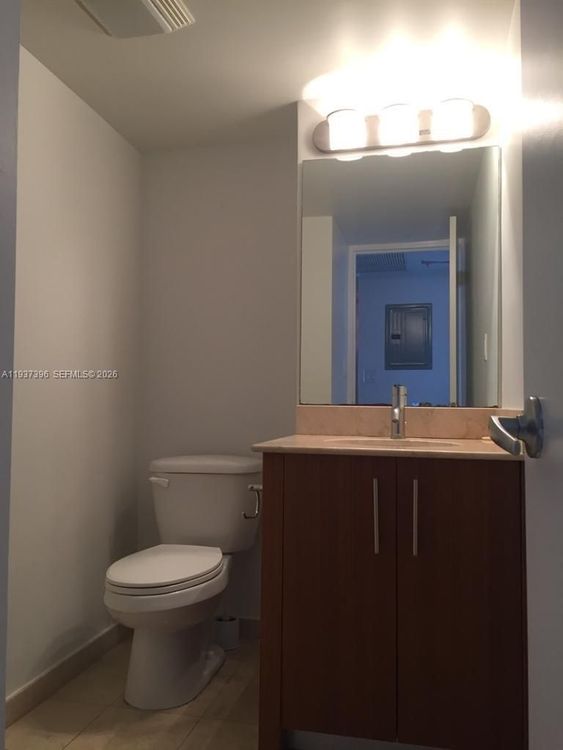 Harbour House #727 image #6