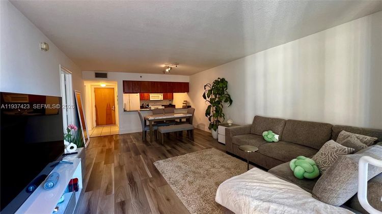 The Club at Brickell #2018 image #9