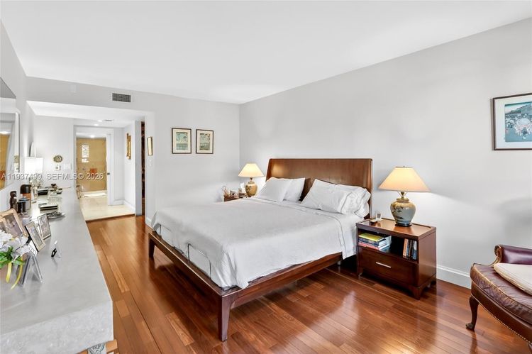 Key Colony IV Botanica #338 image #13