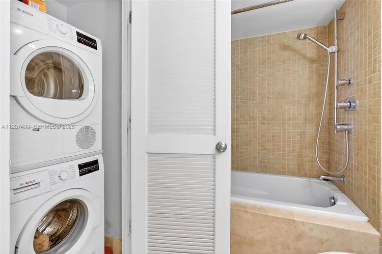 Key Colony IV Botanica #338 image #17