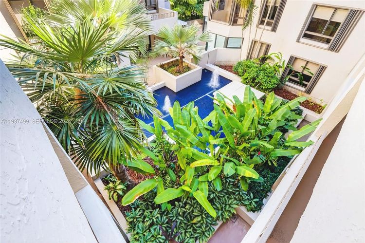 Key Colony IV Botanica #338 image #23