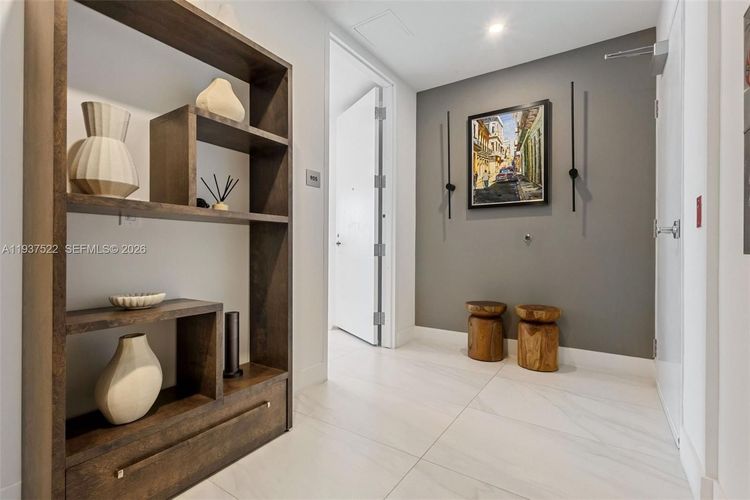 Aurora #905 image #10