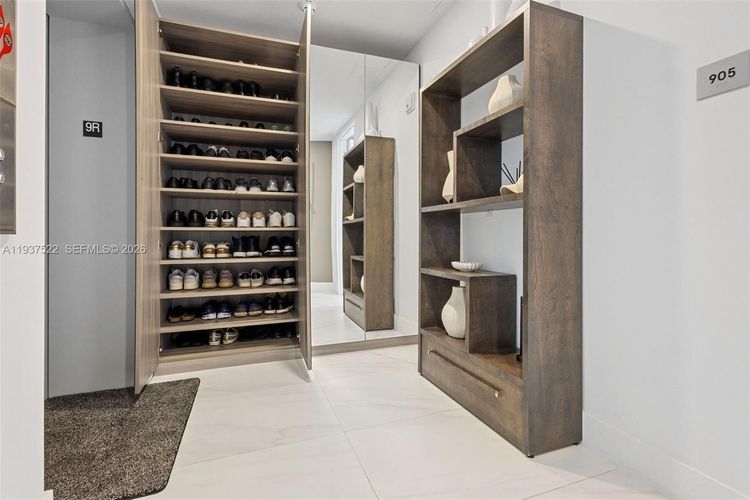 Aurora #905 image #11