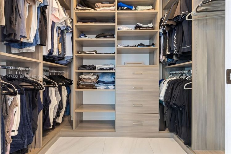 Aurora #905 image #15