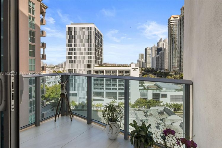 Aurora #905 image #18