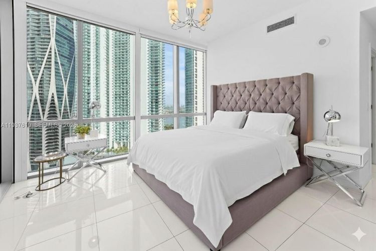 Paramount Miami Worldcenter #2601 image #17