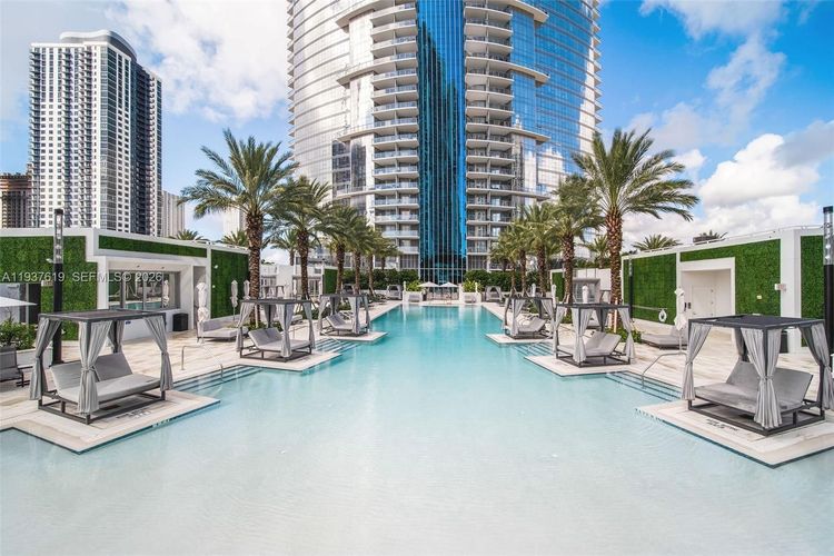 Paramount Miami Worldcenter #2601 image #41