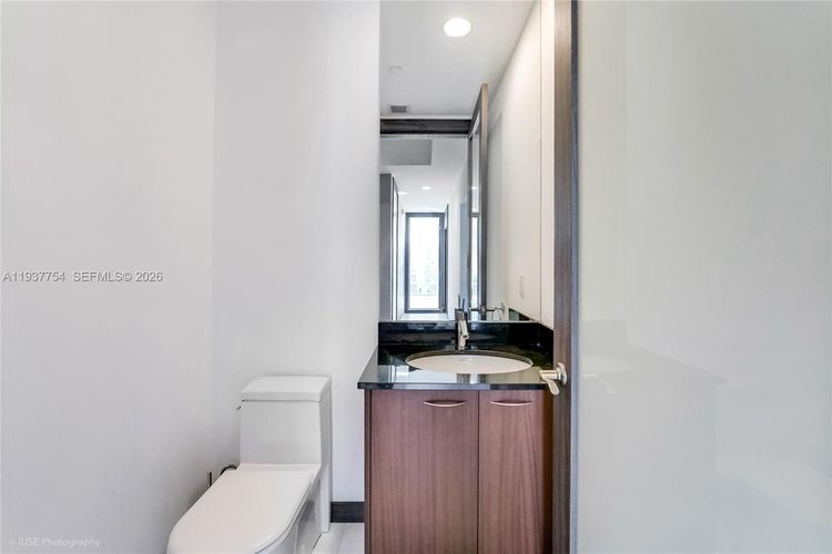 Trump Tower 2 #2701 image #17