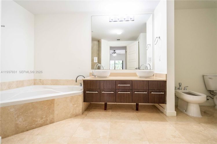 Majorca 300 #TH-102 image #28