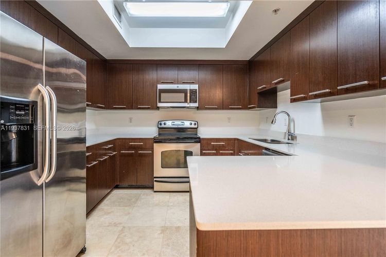 Majorca 300 #TH-102 image #9