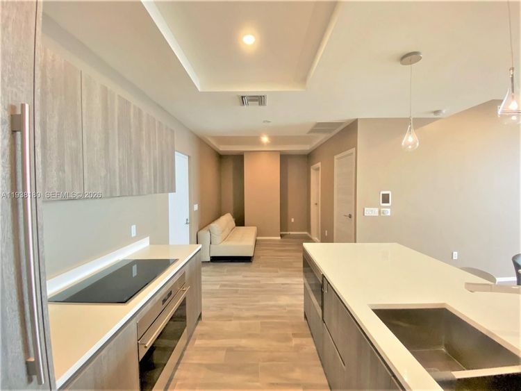 SLS Lux Brickell #5410 image #10