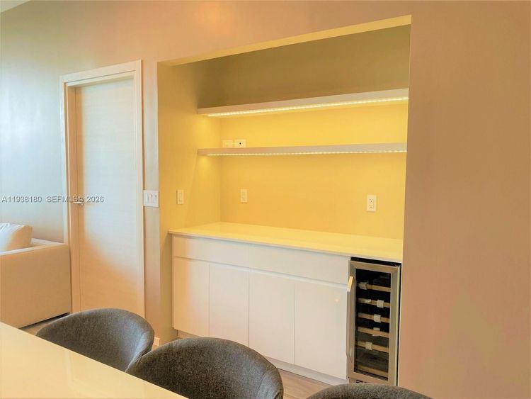 SLS Lux Brickell #5410 image #18