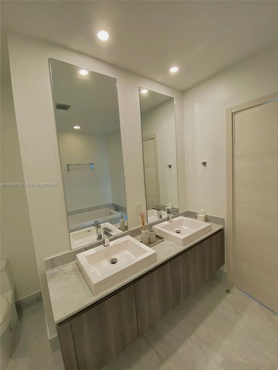 SLS Lux Brickell #5410 image #24