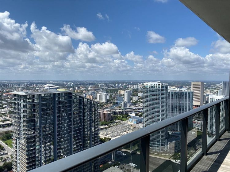 SLS Lux Brickell #5410 image #54