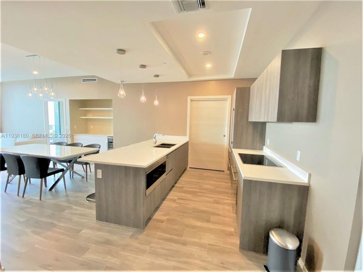 SLS Lux Brickell #5410 image #7