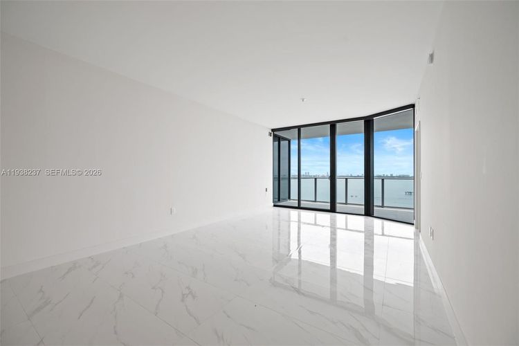 Aria Reserve South Tower #2105 image #16