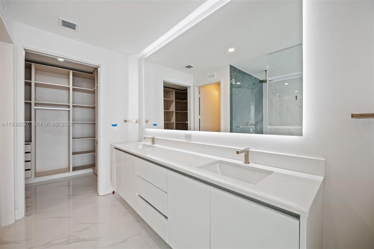 Aria Reserve South Tower #2105 image #20