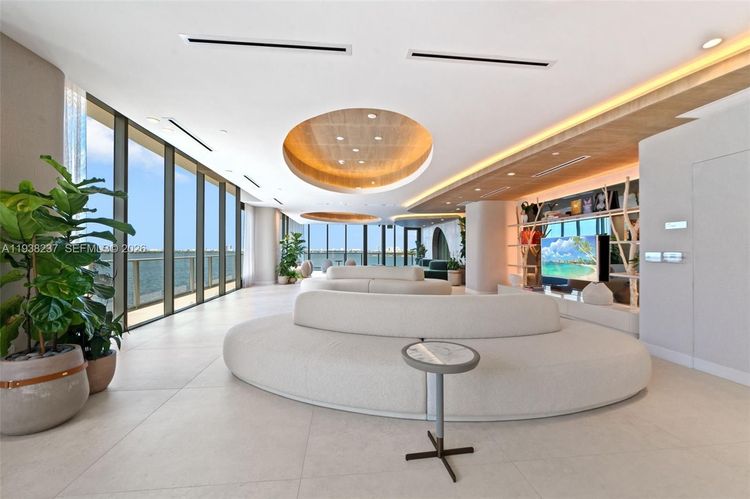 Aria Reserve South Tower #2105 image #34