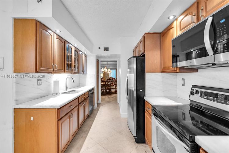 Oceania III #2235 image #8