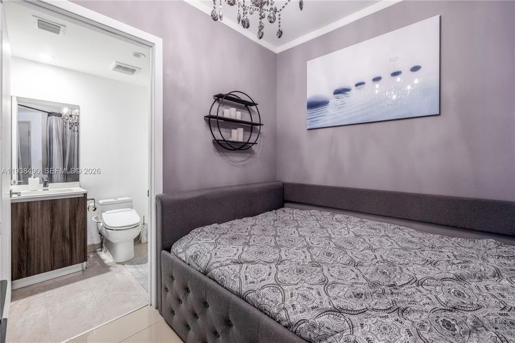 Aria on the Bay #1511 image #17