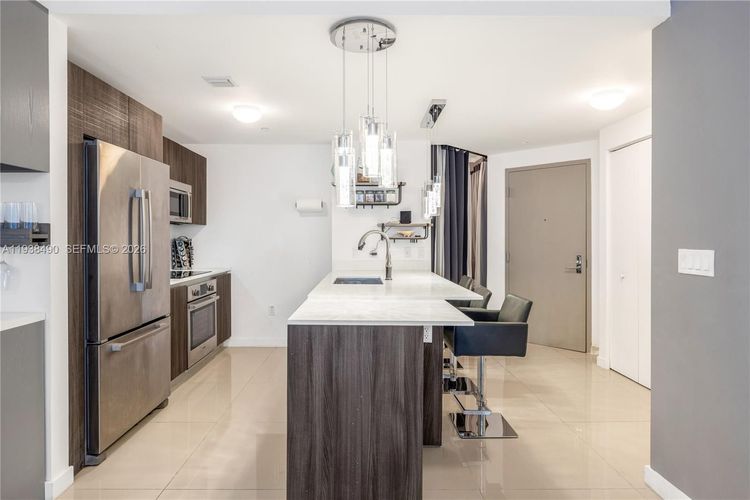 Aria on the Bay #1511 image #6