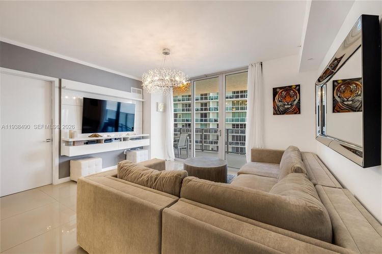 Aria on the Bay #1511 image #7