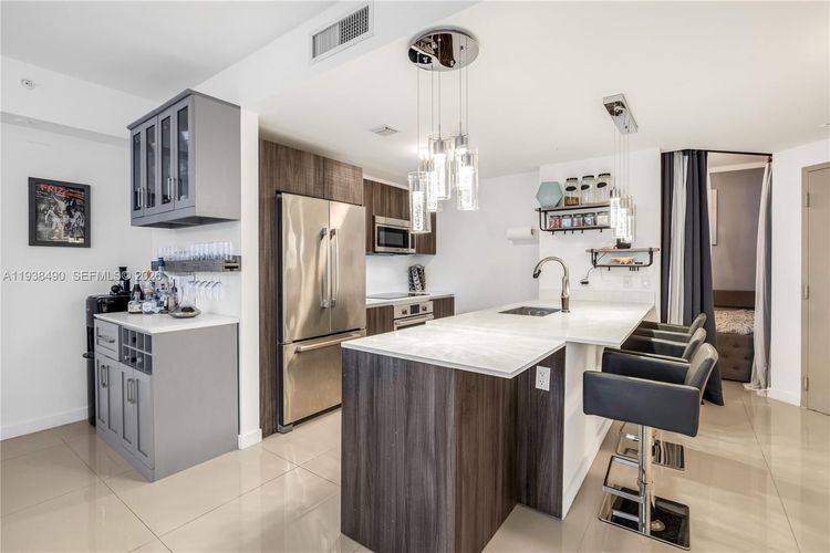 Aria on the Bay #1511 image #9