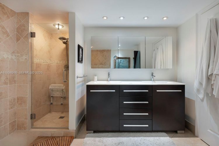 Towers of Quayside Condo #4 #1005 image #19