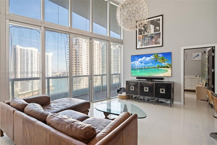 Icon Brickell II #2204 image #10