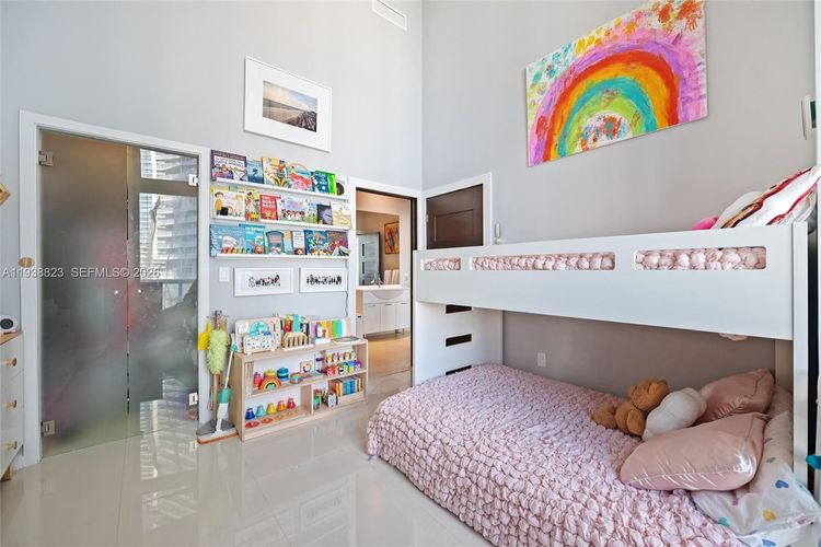 Icon Brickell II #2204 image #21