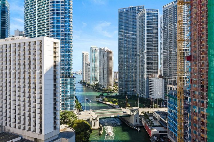 Icon Brickell II #2204 image #31