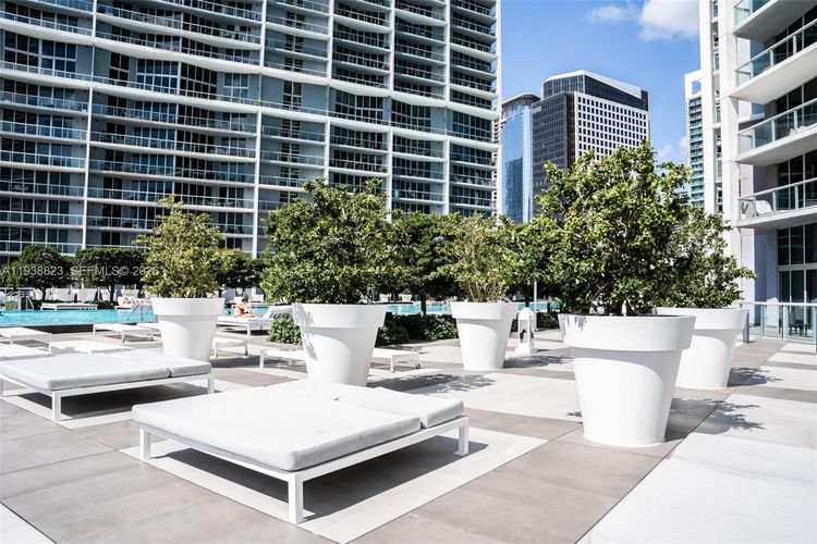Icon Brickell II #2204 image #47