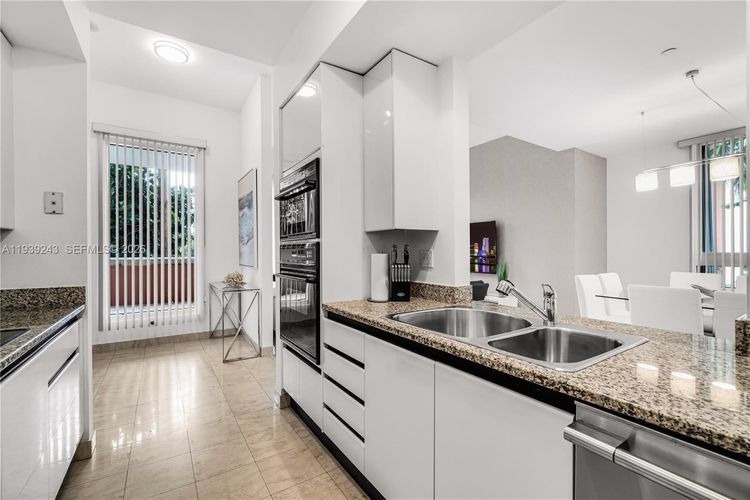 Ocean Club - Club Tower Two #106 image #7