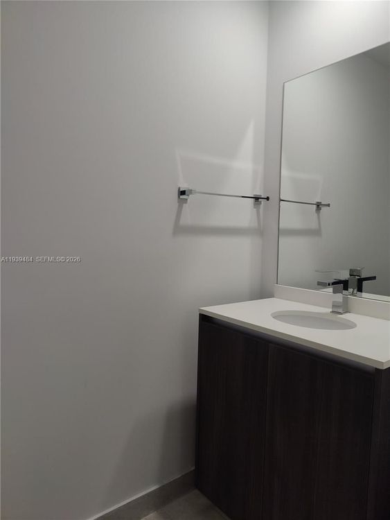 Aria on the Bay #403 image #11