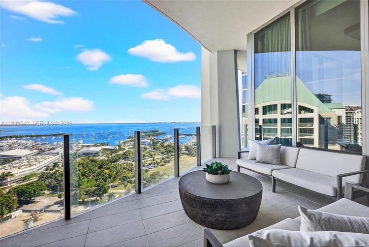 Two Park Grove #19B image #17