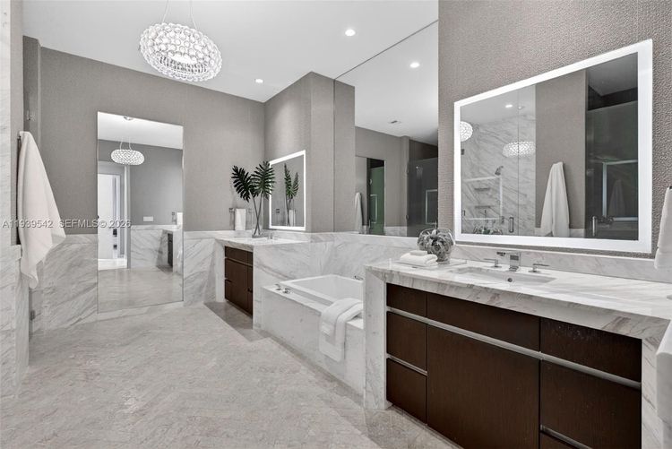 Two Park Grove #19B image #24